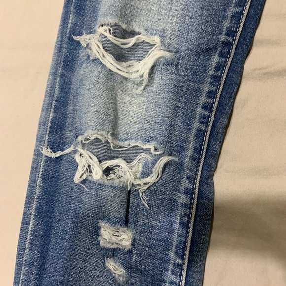 American Eagle skinny ripped jeans - Picture 7 of 7